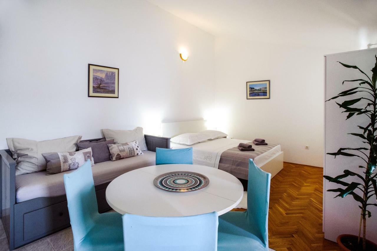 Apartments Korda L&M- Suhi Potok Єсенице Екстер'єр фото
