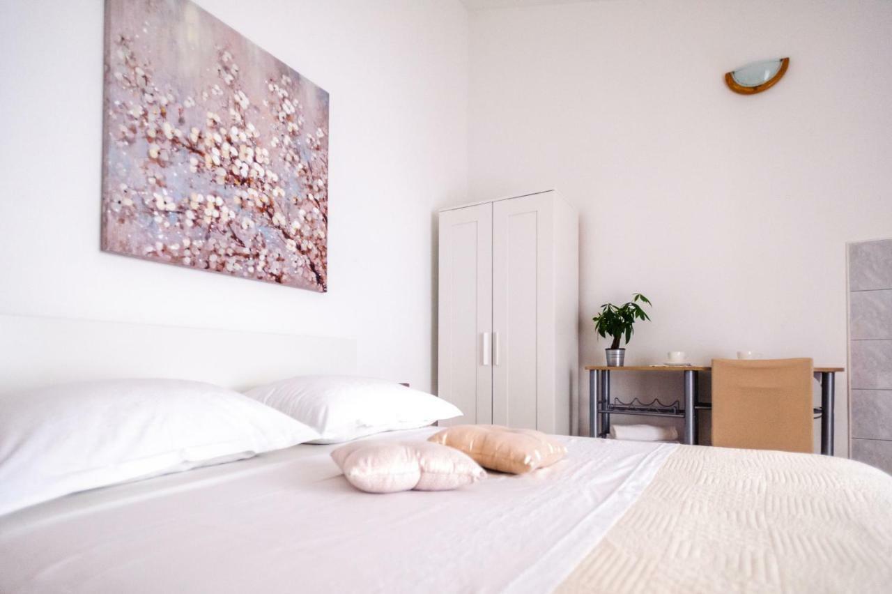 Apartments Korda L&M- Suhi Potok Єсенице Екстер'єр фото