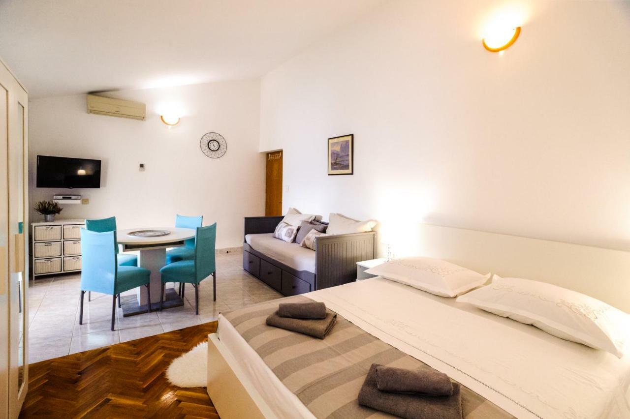 Apartments Korda L&M- Suhi Potok Єсенице Екстер'єр фото