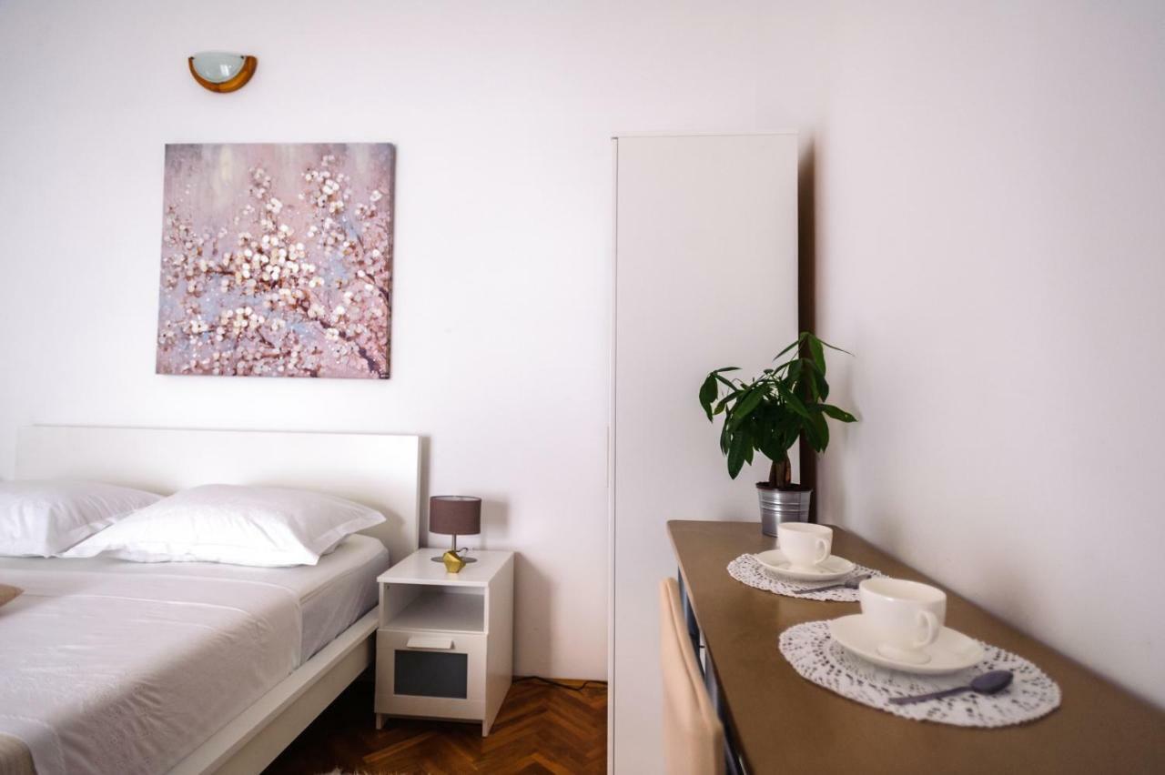 Apartments Korda L&M- Suhi Potok Єсенице Екстер'єр фото