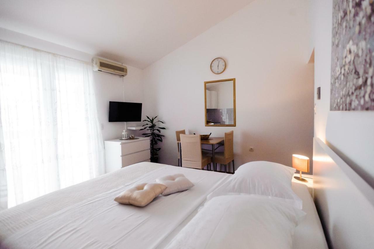 Apartments Korda L&M- Suhi Potok Єсенице Екстер'єр фото